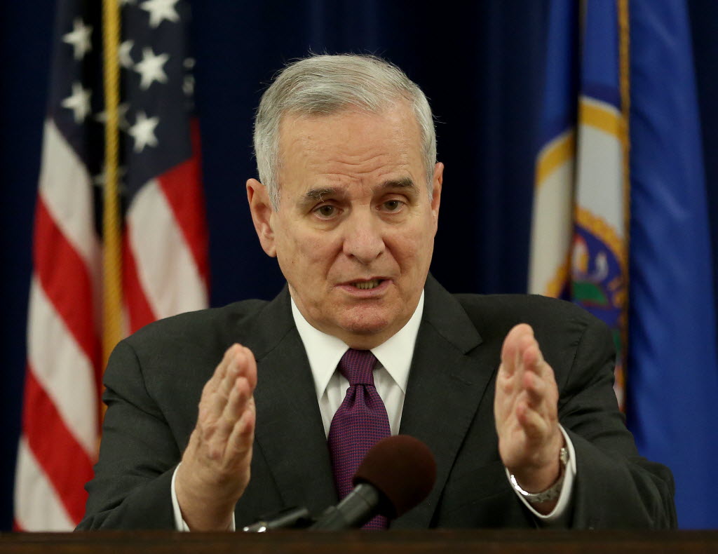 Dayton: Calls by state governors to bar Syrian refugees are 'ludicrous'